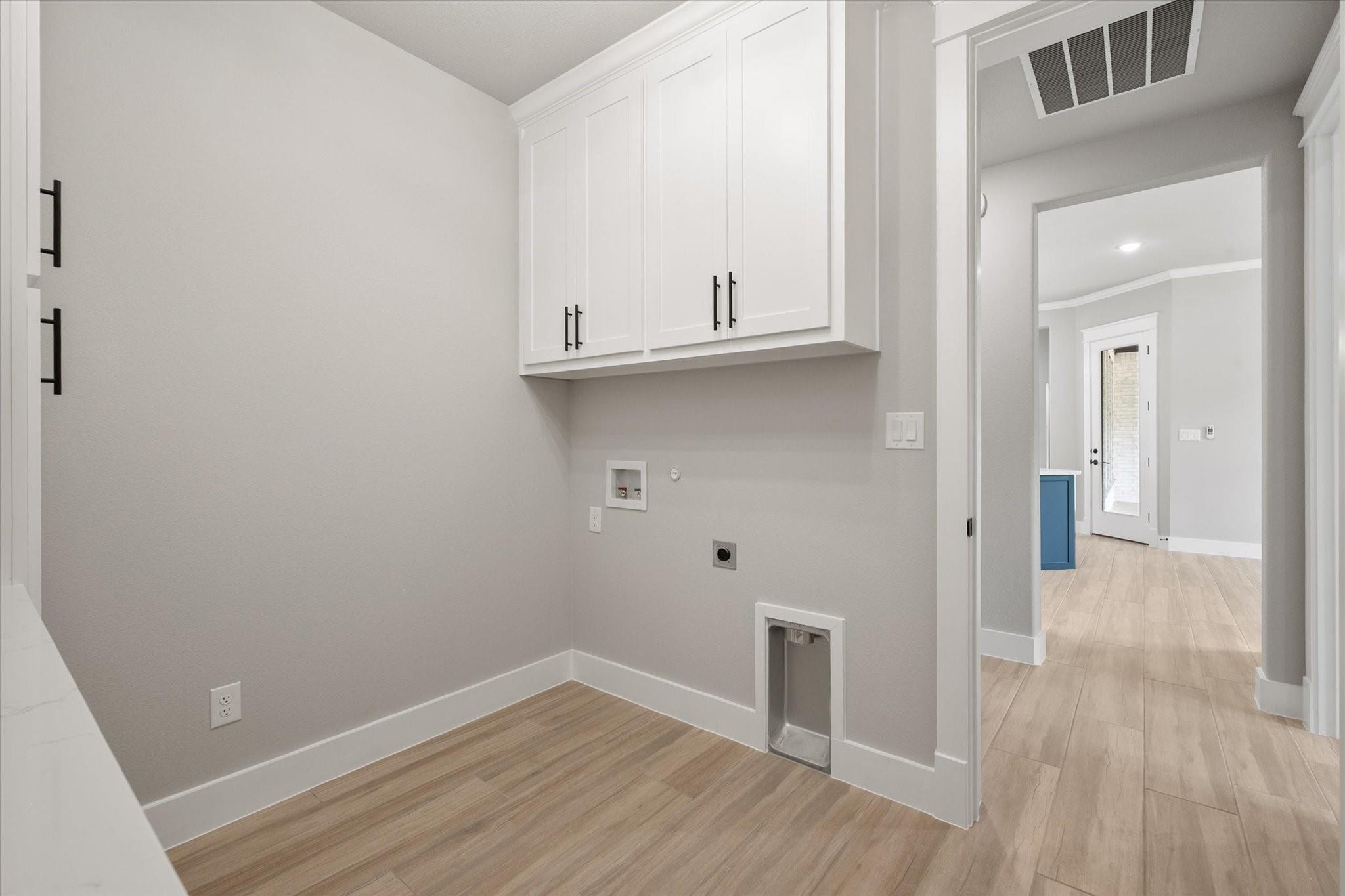 6610 Waggoner Way - Utility Room 2
